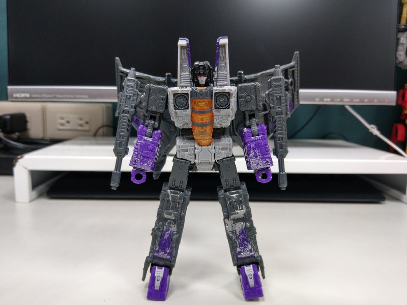 In Hand Images SIEGE Decepticon Phantom Strike Squadron Boxed Set  (22 of 35)